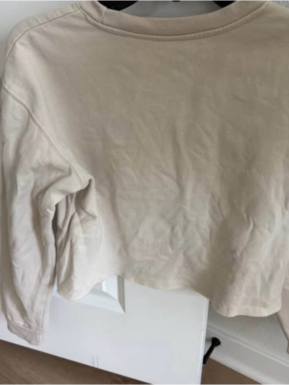 Hocus Pocus Graphic Cream Crop Sweatshirt - Juniors Large - Picture 4 of 7